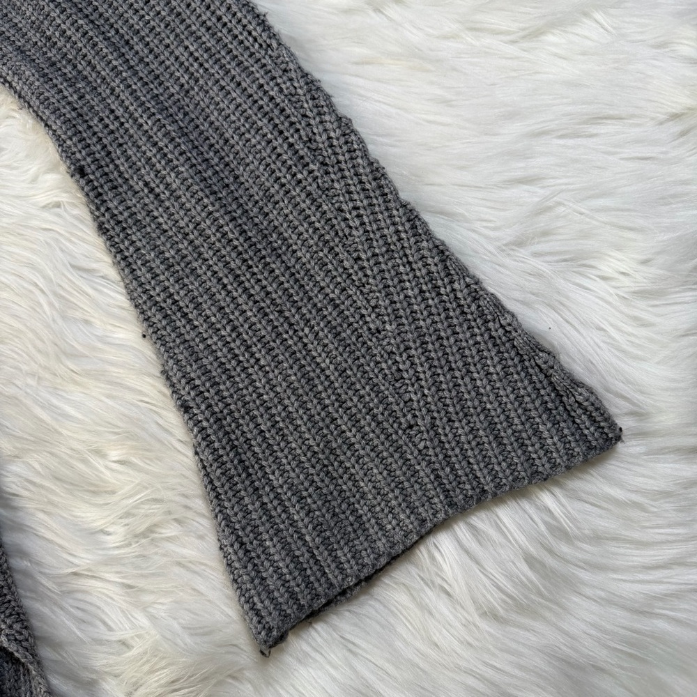 JustFab Ribbed Knit Sweater - Picture 4 of 7